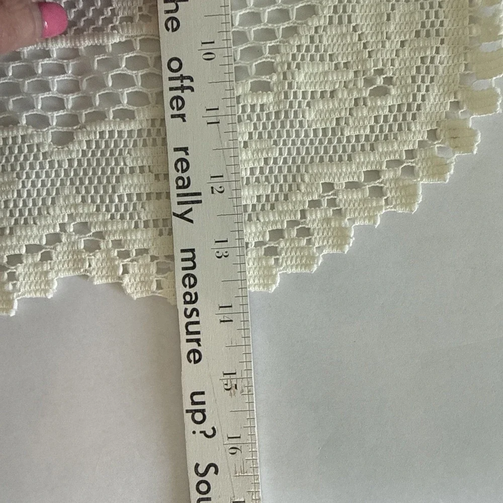 Lot of 8 Vintage Doilies Crochet pieces Various colors, sizes, shapes home